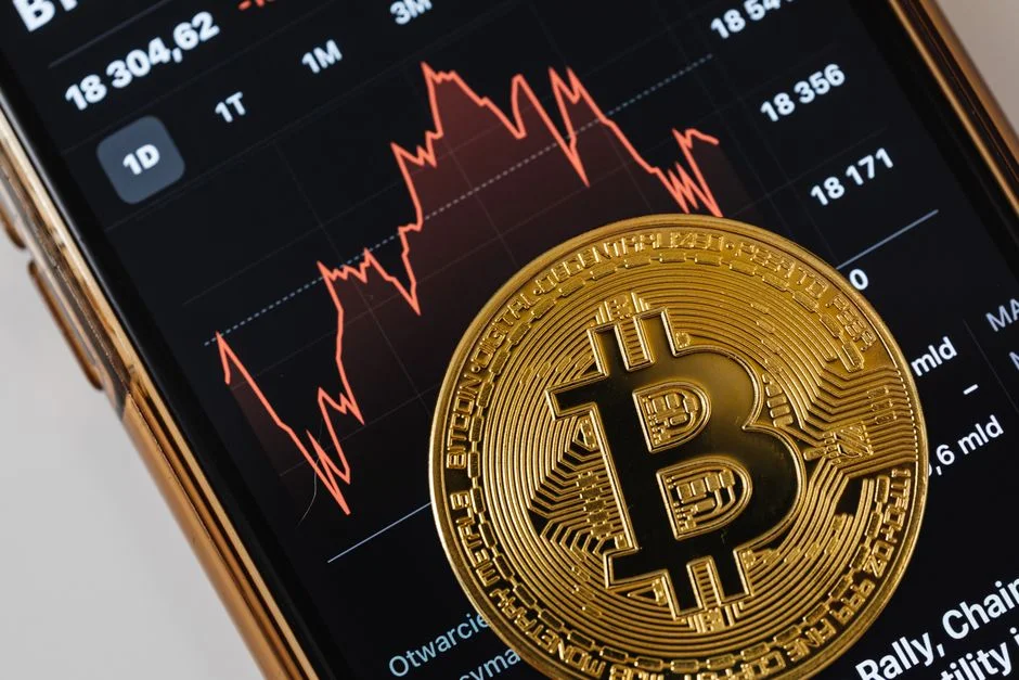 Біткоїн впав нижче $60,000: що це означає для інвесторів?