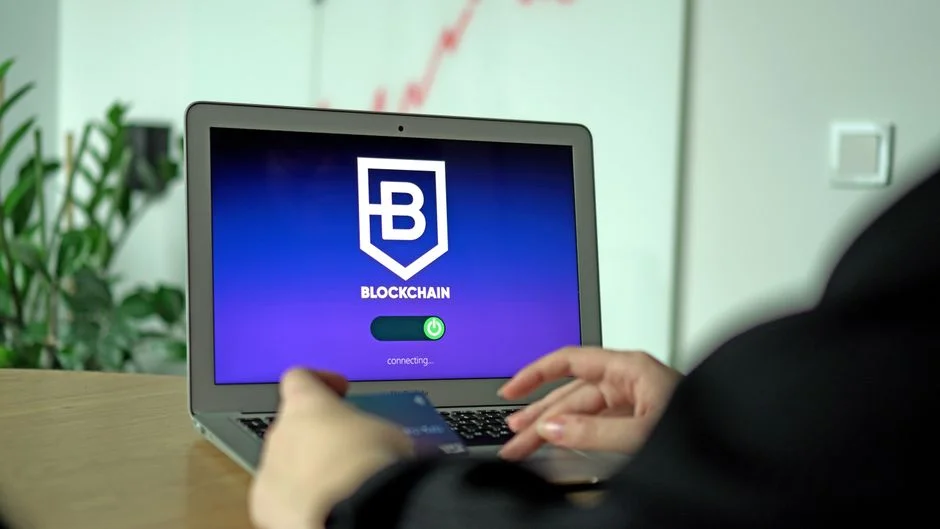 Як уникнути шахрайства в криптовалюті: поради від Binance